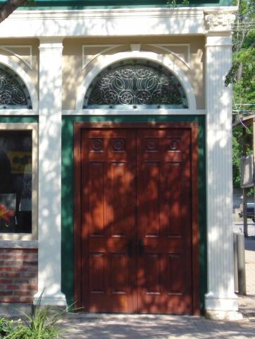 QuebecBank_-_FirstFloorDoorway_AfterRestoration.JPG